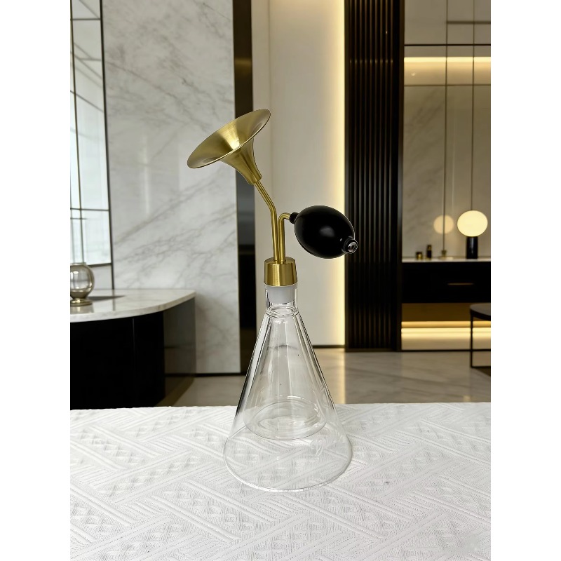قوارير عينات عطرية معلقة على ا - مراجعة Perfume Fragrance Shop وسعره